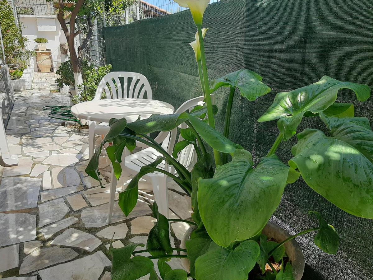 Cozy Flat In Nea Makri Apartment Ngoại thất bức ảnh
